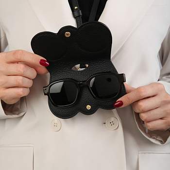 Очечник (футляр для очков) кожаный