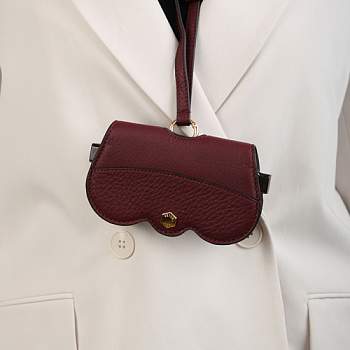 Очечник (футляр для очков) кожаный