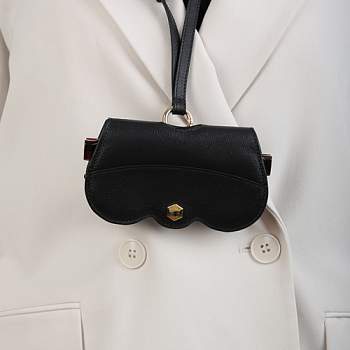 Очечник (футляр для очков) кожаный